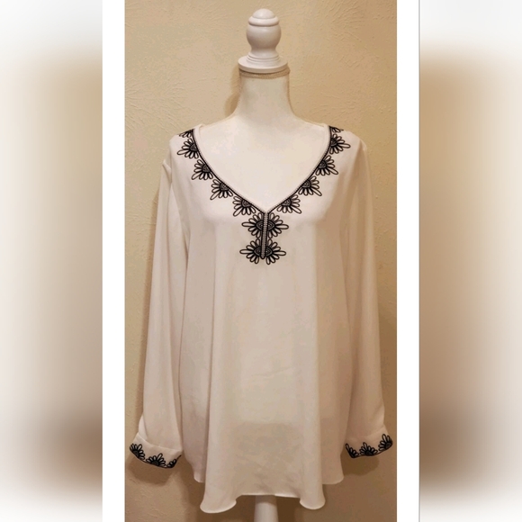 Avenue Plus 14/16 White Embroidered Boho Blouse Sheer Flowy Top Chic - Picture 3 of 9